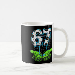 Fotboll 67 Sex Sju Roligt Gen Alpha Meme Drip Kaffemugg