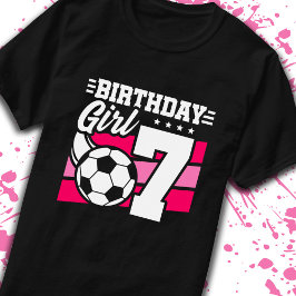 Fotboll 7 år gammal flicka i 7:e t shirt