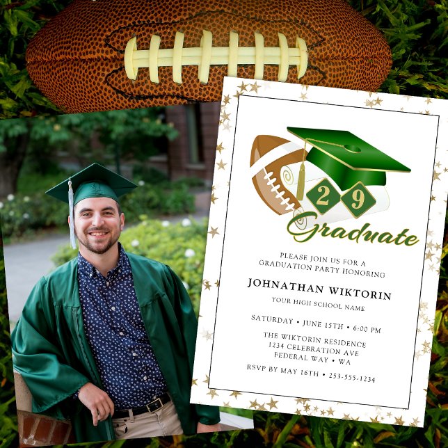 Fotboll för klassiskt Studentmössa Grönt Guld Inbjudningar (Classic Graduation Cap Green Gold Football Photo Invitation)