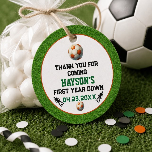 Fotboll Första året ner 1-års födelsedagsfest Gåvor Etiketter (Soccer First Year Down 1st Birthday Party Favor Tags)