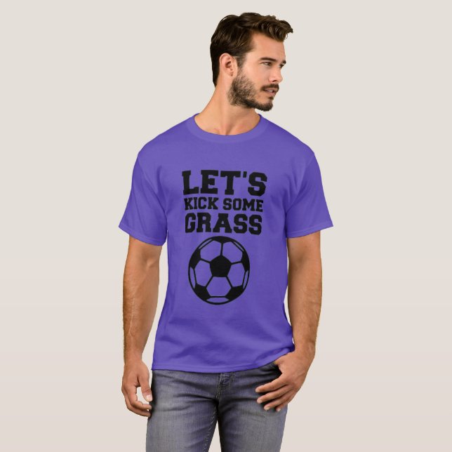 Fotboll gör det möjligt att sparka lite grassfotar t shirt (Hel framsida)