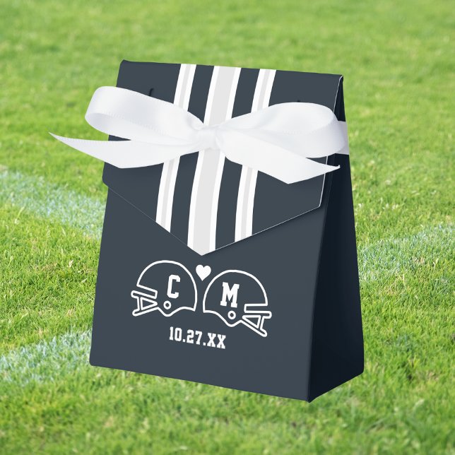 Fotboll Match Bröllop Presentaskar (Football theme wedding game day tailgate party sports lovers championship love monogram favor box)