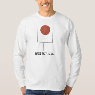 Fotboll som går igenom målstolar på skjortor t shirt