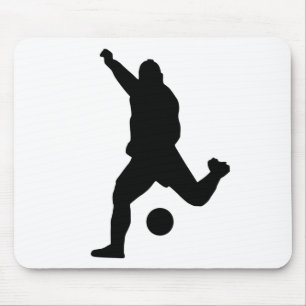 Fotboll sparkar silhouetten musmatta