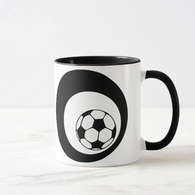 fotboll. svarta cirklar. mugg (Höger)