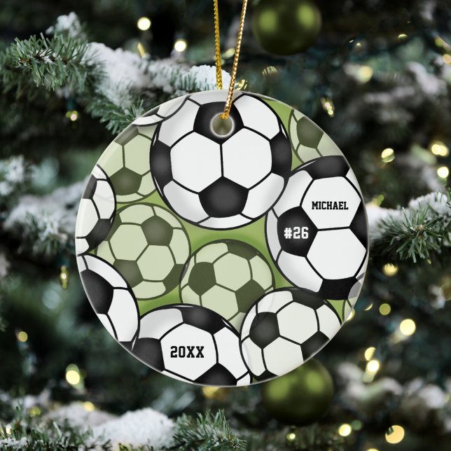 Fotbolls färgfulla barn Namn Jersey År Julgransprydnad Keramik (Skapare uppladdad)