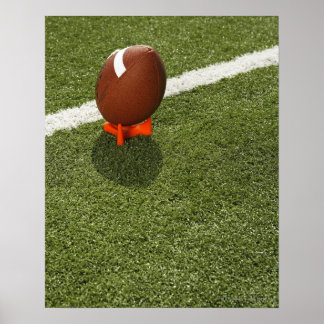Fotbollsbäcken på fält, upphöjt poster