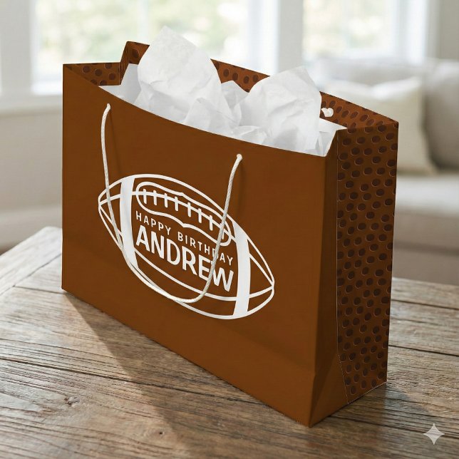 Fotbollsdagskorgen (This football personalized birthday gift bag would make a great gift for the football player! )