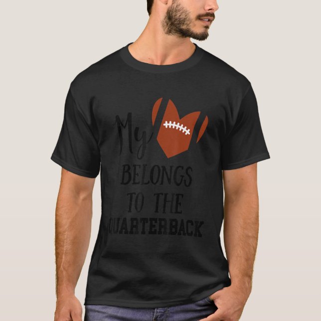 Fotbollsflickvän Tillhören till Quart T Shirt (Framsida)