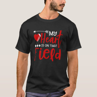 Fotbollsgåvor - mitt hjärta ligger på Fält 1 T Shirt