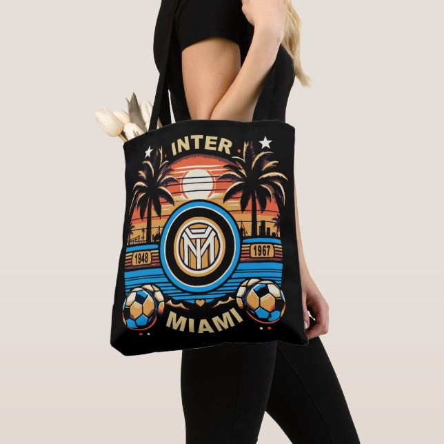 Fotbollskänsla på språng: Inter Miami FC Black Wom Tygkasse (Närbild)