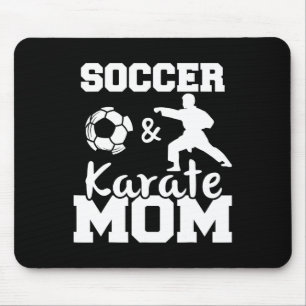 Fotbollsspelare och Karate Mamma-spelare Karate F Musmatta