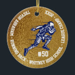 FotbollsspelareMonogramlaget skolar Fauxguld Julgransprydnad Keramik<br><div class="desc">Skapa en personligfotbollprydnad för din favorit skolar lagspelare. Presenterar en rinnande fotbollsspelare som hela vägen går att göra poäng en landningsögonblick! Tillfoga dina spelare som laget numrerar,  mästerskapstatus,  år,  skola namn eller annan skräddarsy text. Är guld- bakgrund för fauxen med vit- och blåttdesign perfekt för din helgdagjulgran.</div>