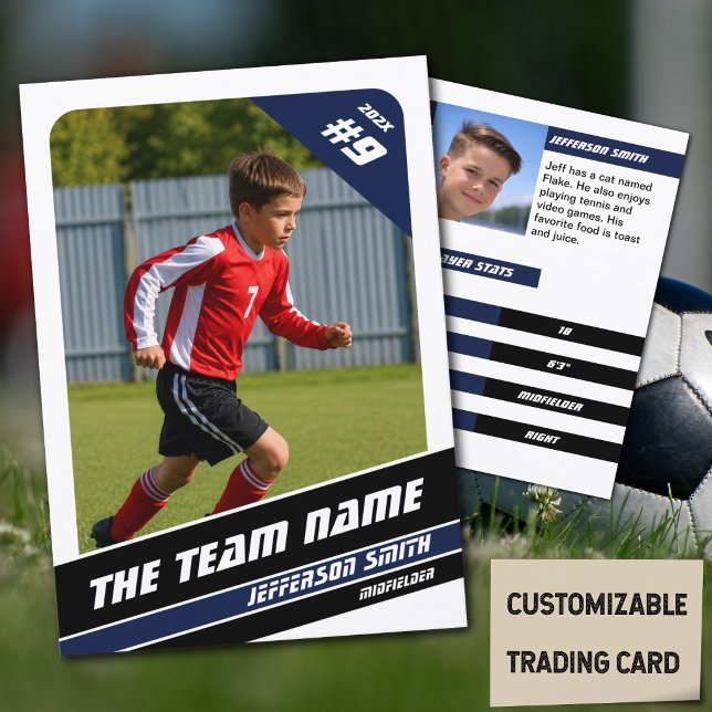 Fotbollsspelarens samlarkort i kraftfull blå-vit (Soccer Player Trading Card in White with Custom Team Name and Blue Black Elements)