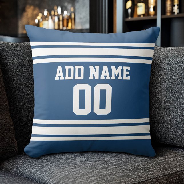 Fotbollsteamet Jersey med eget namn Kudde (Custom Sports Pillow for a Man Cave)