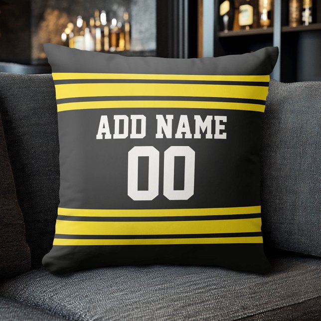 Fotbollsteamet Jersey med eget namn Kudde (Custom Sports Pillow for a Man Cave)