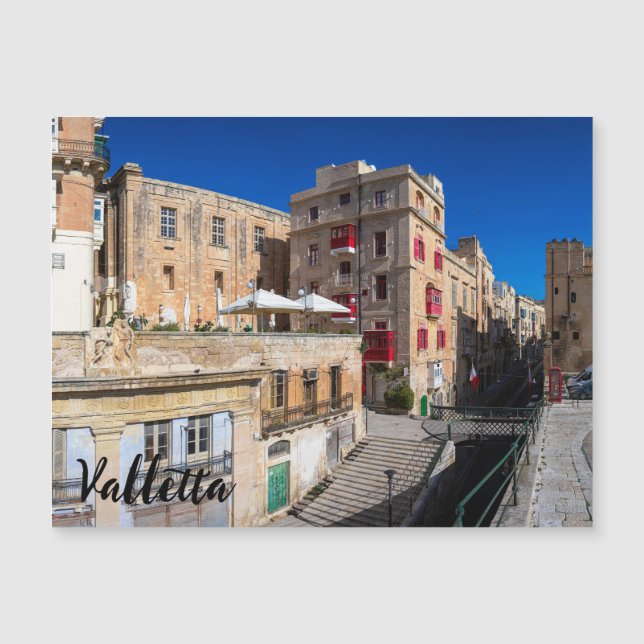 Fotbro, smal gata med trappor i Valletta (Framsida)