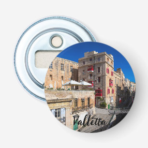 Fotbro, smal gata med trappor i Valletta Flasköppnare
