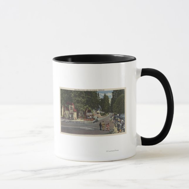 Fotgängare på Sjö Shore Drive Mugg (Höger)