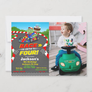 Foto 4-års födelsedags Dinosaurie Race Car Ready S Inbjudningar