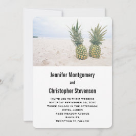 Foto av 2 ananas på en strandbröllop inbjudningar
