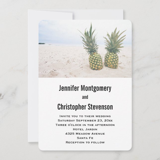 Foto av 2 ananas på en strandbröllop inbjudningar (Framsida)