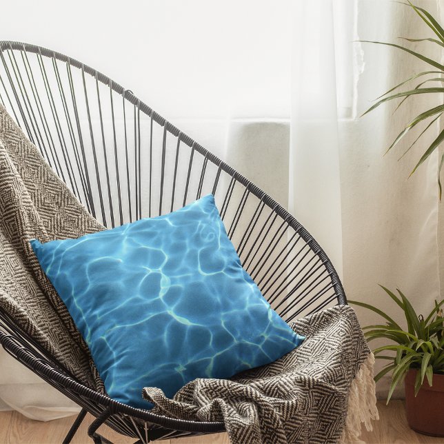 Foto av Aqua Blue Swimming Bassäng Kudde (Aqua Blue Swimming Pool Photo Throw Pillow)
