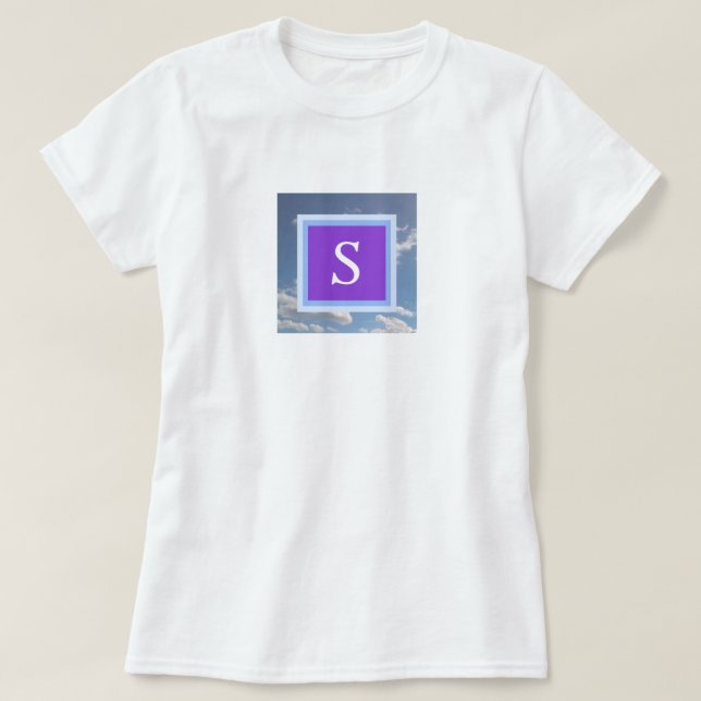 Foto av Cloudy Himlar med början i Lila Ram T Shirt (Design framsida)