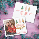 foto av holly jolly vibes retro chic christmas julkort<br><div class="desc">elegant jolly vibes retro vintage chic christmas-fotokort för Helgdag. Den här typen av kort är perfekt för dem som kärlek nostalgi och vintage estetik. Två sidokort,  på helgdag baksida</div>