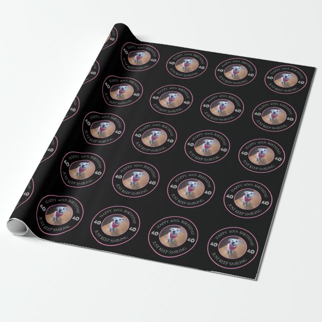 Foto av Hund Smiling Birthday 40 Black and Rosa Presentpapper (Utrullad)