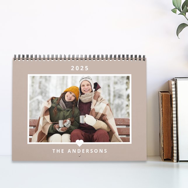 Foto av modern Minimalist Heart-familjen Kalender (Skapare uppladdad)