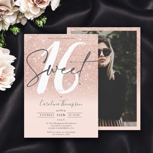  foto av ro guld glitter Sverige 16 Inbjudningar (Rose gold glitter ombre font blush photo Sweet 16 Invitation)