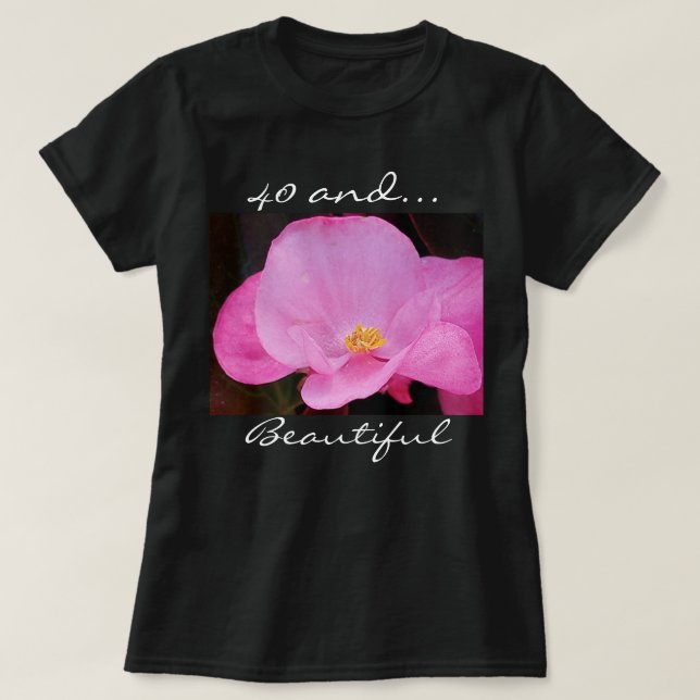 Foto av vackra Rosa Flowers 40:e födelsedagen T Shirt (Design framsida)