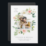 Foto av vattenfärg Garden Flowers Spara datum Magnetisk Inbjudningskort<br><div class="desc">Lägg märke till din stora dag med vårt anpassade-foto Spara datum magneter, med en blommigt av vattenfärg, , rosa och vit trädgårdsro, dahlias och grönt. Perfekt för vår och sommar-bröllop blandar den här eleganten romantisk charm med modern personalisering. Lägg enkelt till ditt favoritfoto och all information om bröllop för att...</div>
