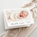 Foto Baby av enkel typ Tack Kort<br><div class="desc">Ett enkelt Type Photo baby-tack som du kan visa med foto på framsidan och ett fullt namn-huvud och ett personligt meddelande från familjen på insidan. Klicka på knappen Redigera om du vill anpassa designen med foton och detaljer.</div>