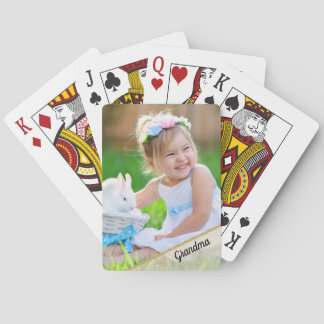 Foto Barn Spelar Kort för Mormor Casinokort