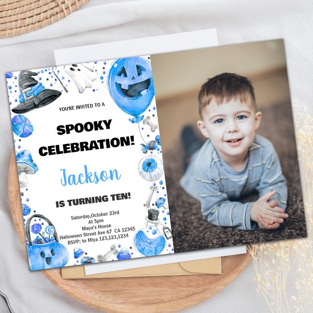 Foto Blue Ballon Halloween Birthday-inbjudningar Inbjudningar (Photo Blue Ballon Halloween Birthday Invitations)