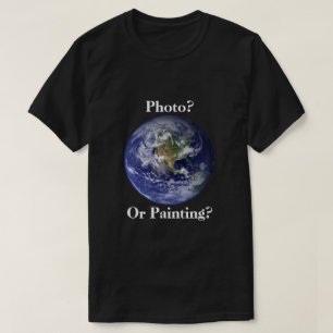 Foto eller målning? Platt jord Tee