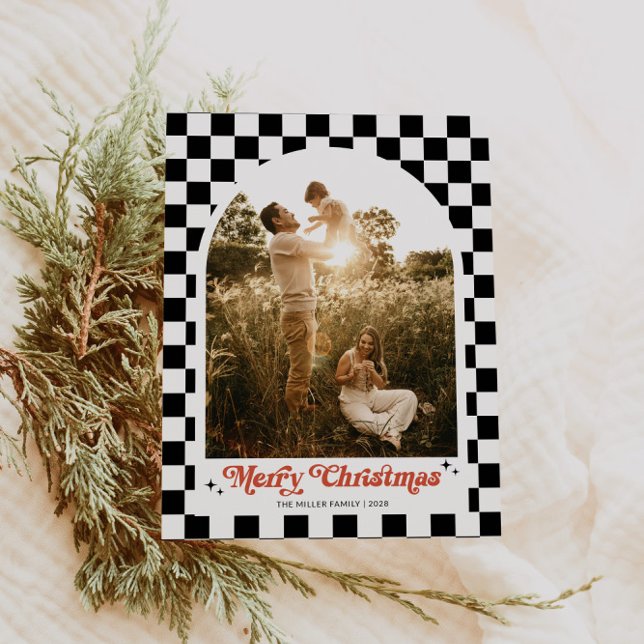 Foto för återcirkulerad provfamilj helg vykort (Groovy Checkered Family Christmas Postcard)