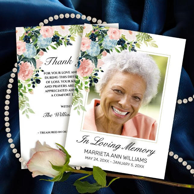 Foto för Blommigt av Memoiral Elegant Blue Rosa ro Tack Kort (In Loving Memory Watercolor Floral Photo Thank You card)