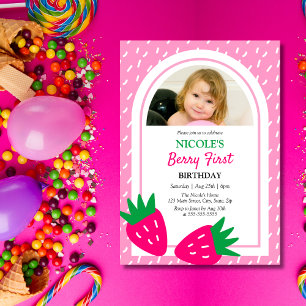 Foto för Cute Strawberry Girl 1 Birthday Inbjudningar