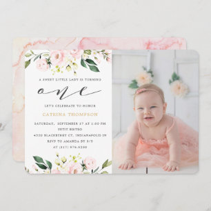 Foto för födelsedag för rodna blom- grönskaflicka inbjudningar