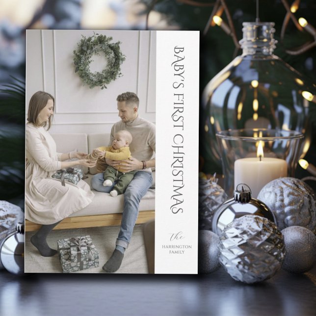 Foto för första julfamiljen i baby julkort (Skapare uppladdad)
