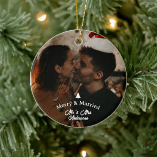 Foto för första julskript - merry & Married Julgransprydnad Keramik