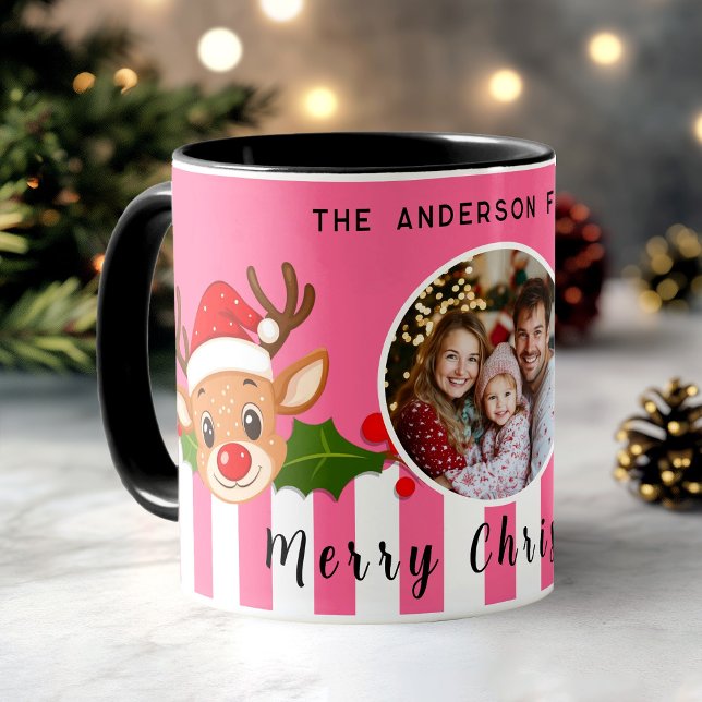 Foto för julklappen Santa Reindeer & Holly-familje Mugg (Christmas Cute Santa Reindeer & Holly Family Photo Mug)
