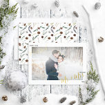 Foto för Merry & Married Dusty Winter Wedding<br><div class="desc">Sprid lite helgdag glädje med ditt eget Merry & Married Dusty Winter Watercolor Bröllop Photo Foil-Helgdag-kort! På baksidan av kortet finns en känslig dammig vinter mönster, med bröllop-fotot på framsidan, omgiven av en vit gräns, med "Gift" och "Mr. Och fru namn i äkta guld, silver eller ro, med plakat. Du...</div>