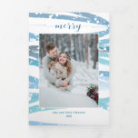 Foto för Modern Merry Winter Mint-utväxlingar<br><div class="desc">Abstrakt pastel mint vattencolor stil korsar med vit snö,  anpassningsbar "merry" skriptgrafik med redigerbar text fält. Inuti finns kompletterande mint-övertoningsbakgrund,  förslag på hälsning och ytterligare fotomallar.</div>