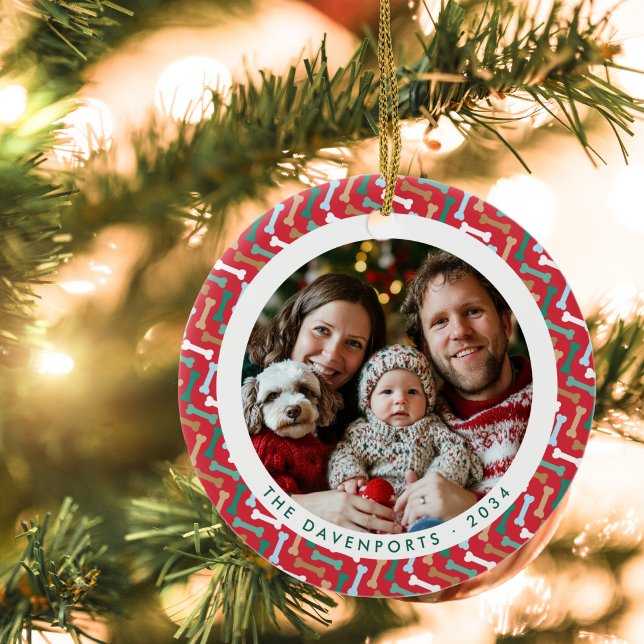 Foto för Red & Teal Bone Mönster Hundälskare-famil Julgransprydnad Keramik (Red & Teal Bone Pattern Dog Lovers Family Photo Ceramic Ornament)