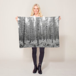 Foto för svartvit skog i gräs Träd Fleecefilt