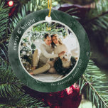 Foto för vattenfärgsfamilj för Grönt | Merry och B Julgransprydnad Keramik<br><div class="desc">Fånga julhelgens värme med vår Grönt för vattenfärg - fotomärlighet och ljust prydnadsämne. Den här exquisite keepsaké blandar den tidlösa traditionen av prydnadsföremål med en aning personalisering,  skapar den perfekten som ett tillägg till din festliga décor eller en tankfull gåva till dina kära.</div>